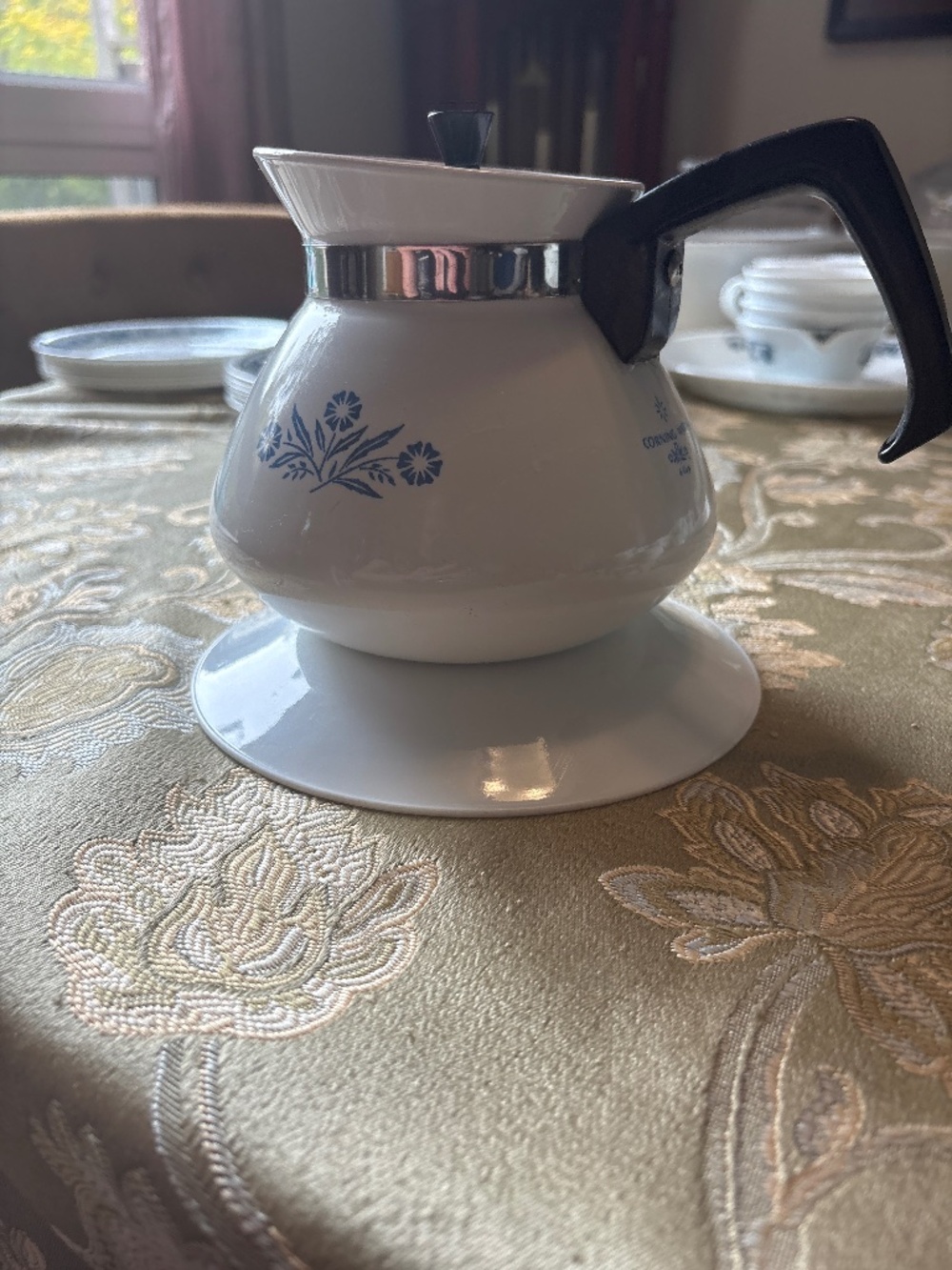 Corning Ware 6-cup stovetop teapot in the timeless Blue Cornflower pattern